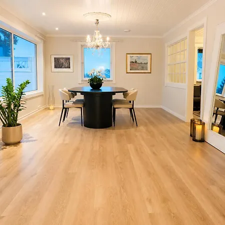 Alloggio in famiglia Arendalsuka 2026 Stay-sea View Floor, 15 Min From Arendal Grimstad (Aust-Agder)